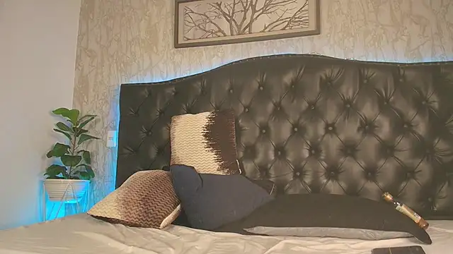 MattDevon's cam snapshot