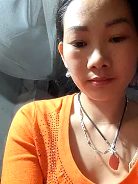 gio-thu live sex cam