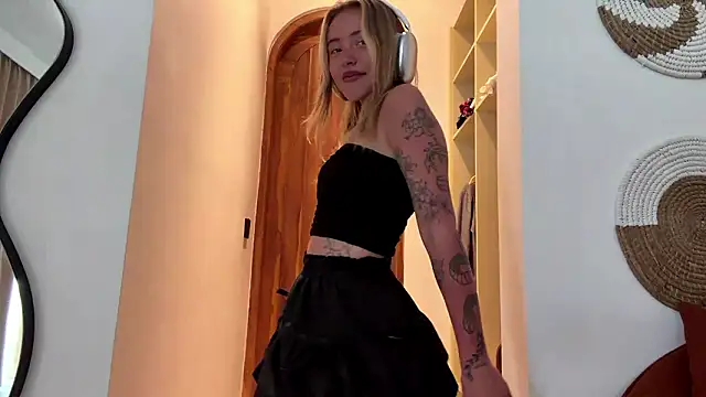 MartinaDeoliveira's cam snapshot