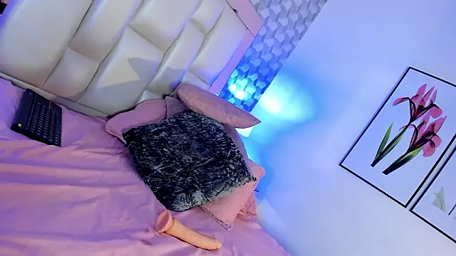 Priscila_Bell's cam snapshot