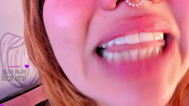 VelmaVibes live sex cam