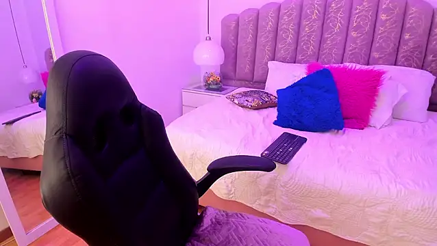 Amy_Ferreira's cam snapshot