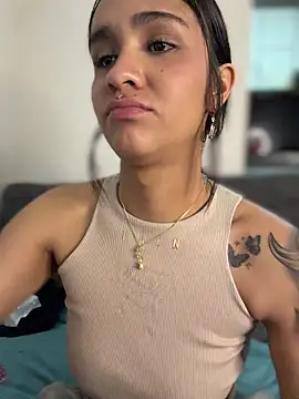 Isabella-Teen's cam snapshot