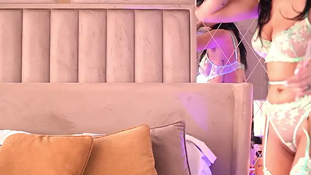 FrancescaDante's cam snapshot