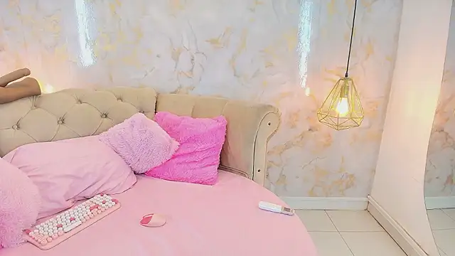 khloeblake's cam snapshot