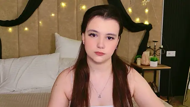 Pauline_Heaven's cam snapshot