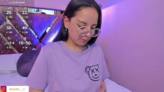 Kittyy_patitas_suaves's cam snapshot