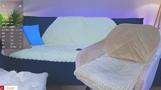 lisa_art's cam snapshot