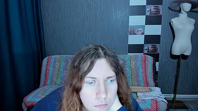 pa1e_pr1ncess's cam snapshot