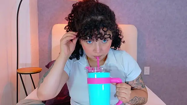 Tracielowe_w's cam snapshot