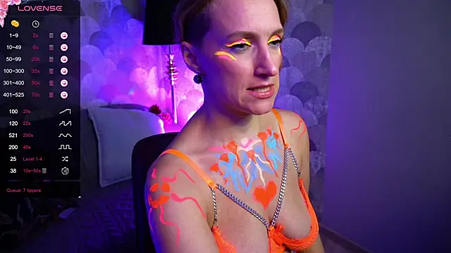 UmaTruewoman live sex cam