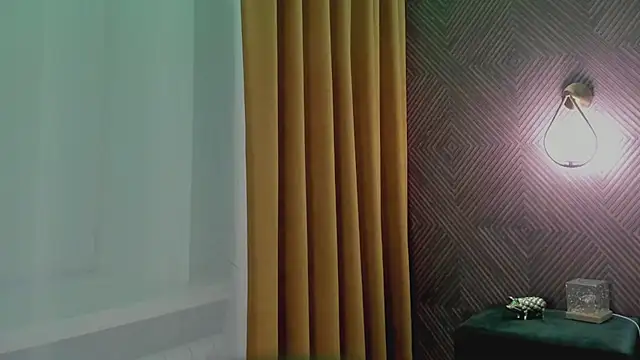 NicoletaCooper live sex cam