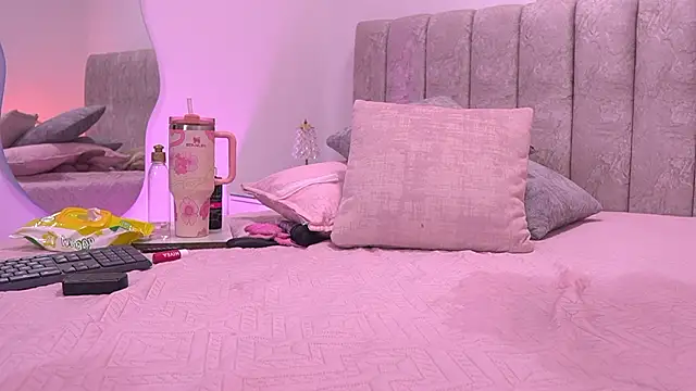 violeta_aroca live sex cam