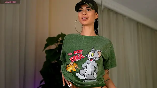 EvaAmanti's cam snapshot