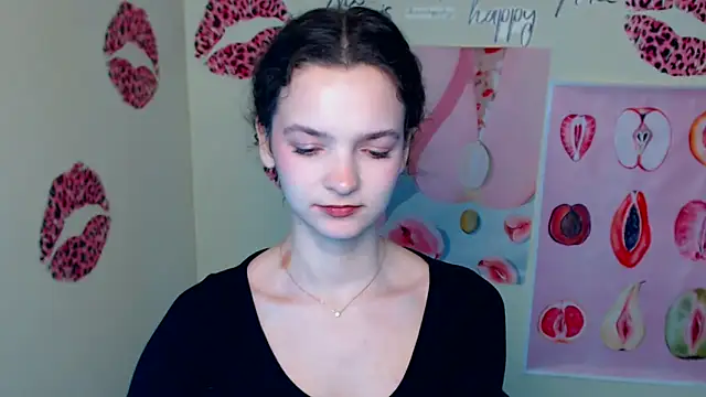 _SusieSu_'s cam snapshot