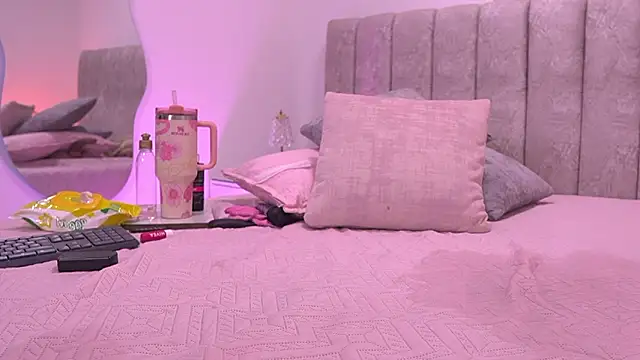 violeta_aroca's cam snapshot