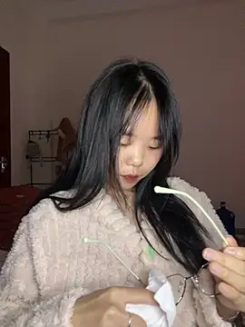 Emely-lysea's cam snapshot