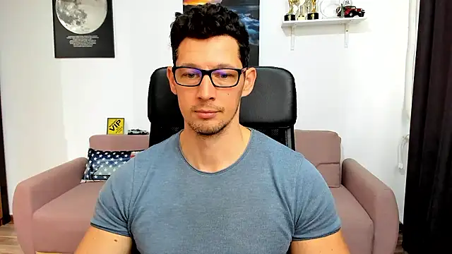 BrutusK08 live sex cam