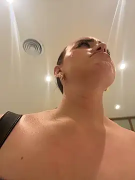 KiraSunshine's cam snapshot