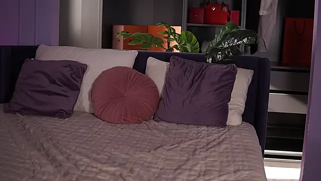 Monique_Celeste's cam snapshot