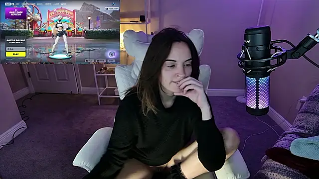 skimpysushi's cam snapshot