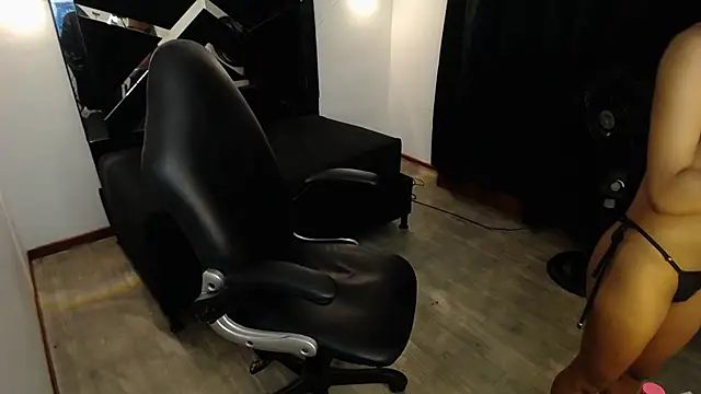 MarianaRojas_'s cam snapshot