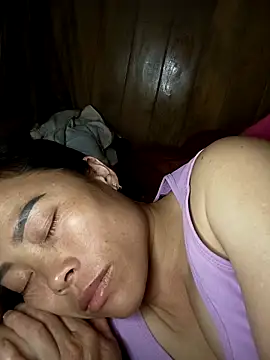 CoMay003's cam snapshot