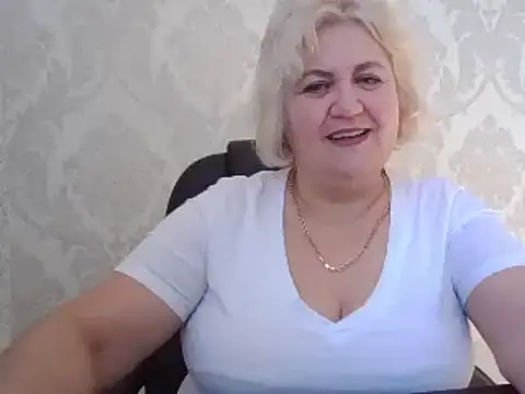 AngelaFamez's cam snapshot