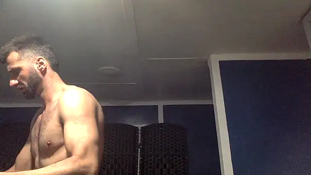 sexyhotstud12 live sex cam