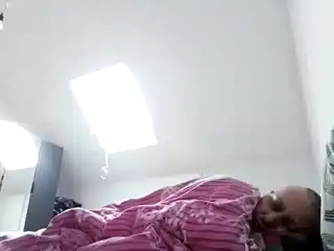 Hisnimin live sex cam