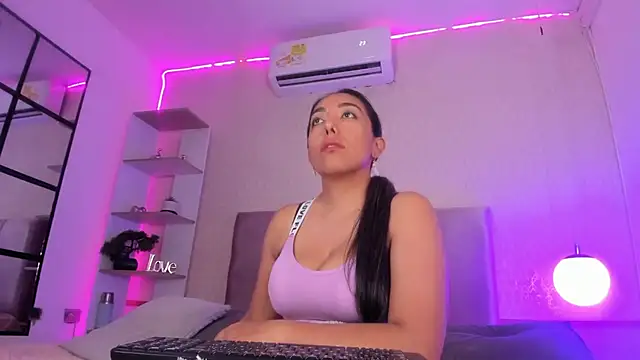 Evagatte live sex cam
