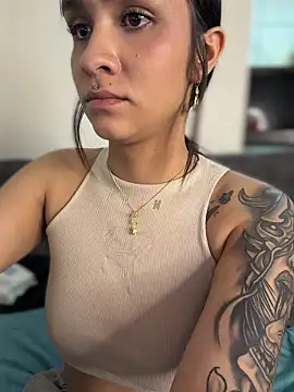 Isabella-Teen's cam snapshot