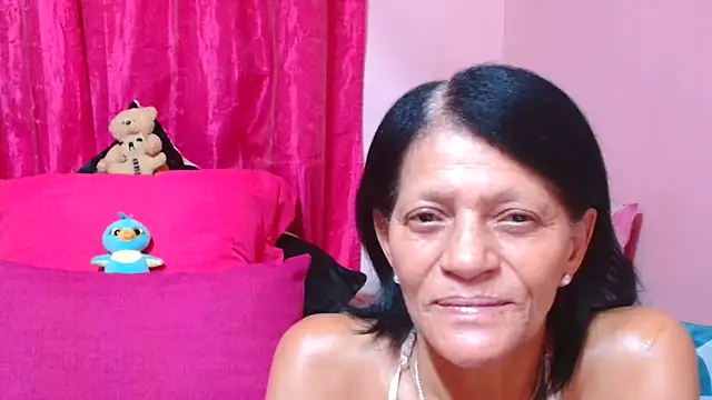 SLUTTYROXY's cam snapshot