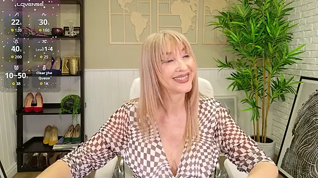 LadyLeea's cam snapshot