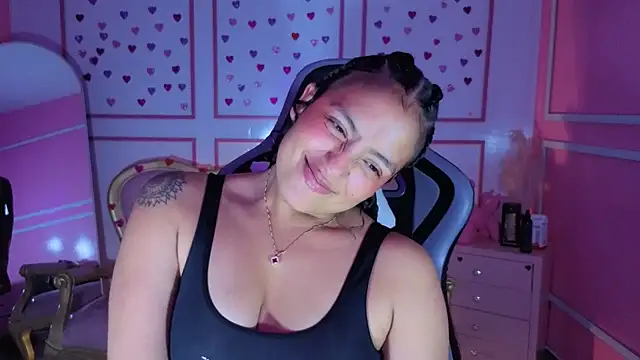 tamara_brown_t's cam snapshot