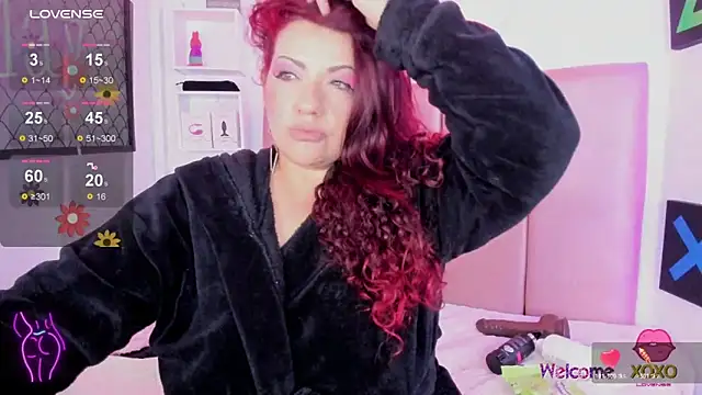 pamela_dimantis_'s cam snapshot