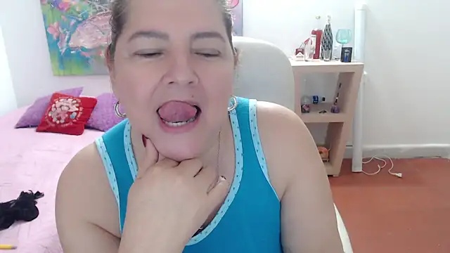 leonela_69's cam snapshot