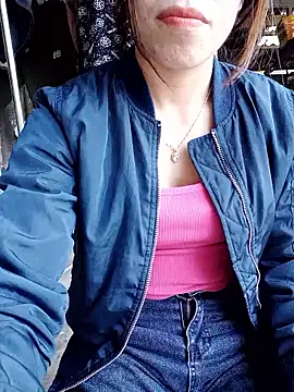 nhinhi-sexy's cam snapshot