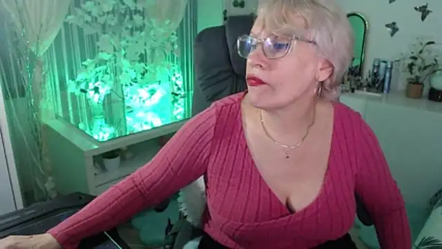 Ghertrude52's cam snapshot