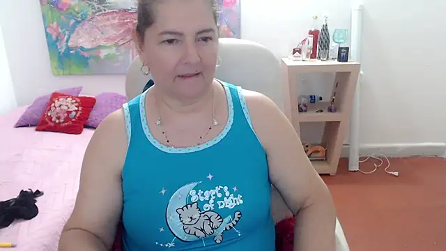 leonela_69's cam snapshot