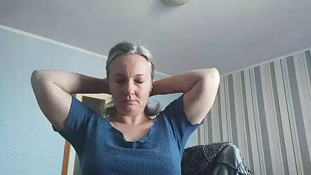 EdithManning's cam snapshot