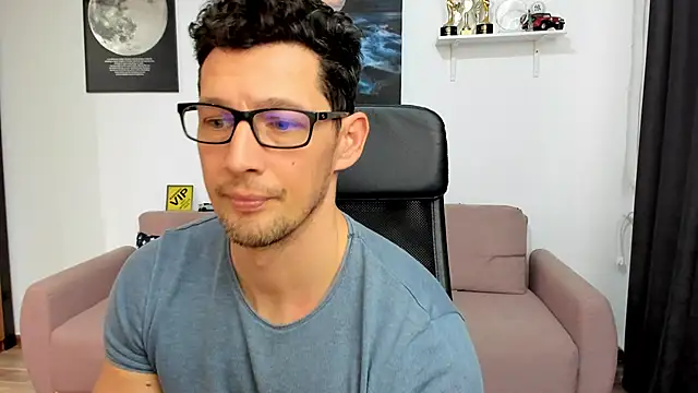 BrutusK08's cam snapshot