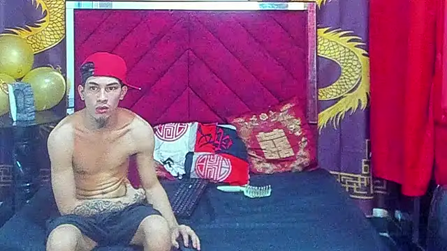 Pride_couple's cam snapshot