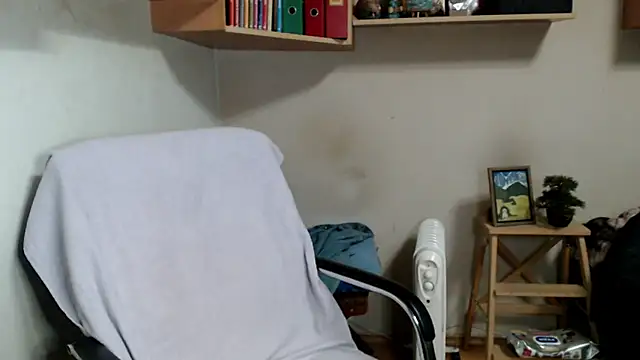 katemodel's cam snapshot