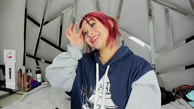 Catherinee69_x's cam snapshot