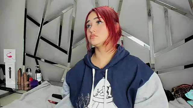 Catherinee69_x's cam snapshot