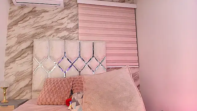 cataleya_ebony_'s cam snapshot