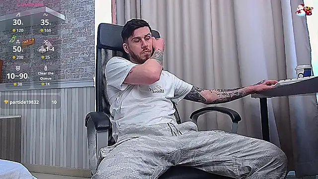 JonahShaw's cam snapshot