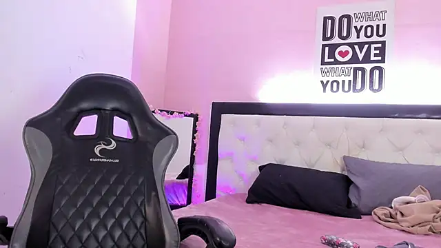 Barbieteeen's cam snapshot