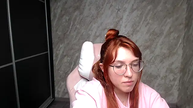 Reginasmilee's cam snapshot